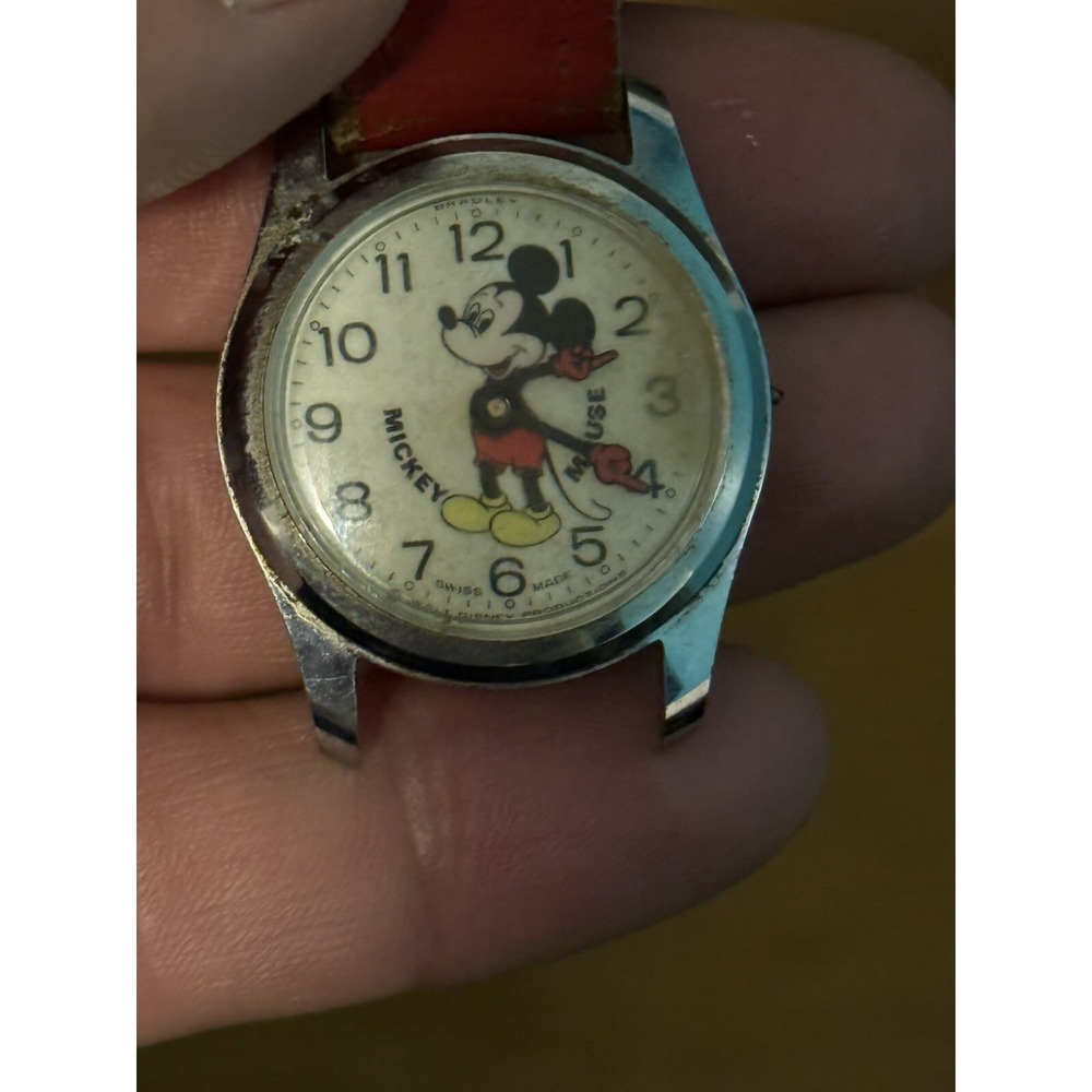 Vintage Swiss MICKEY MOUSE Red Hands Swiss Made Watch,‎ For Parts - Picture 4 of 9